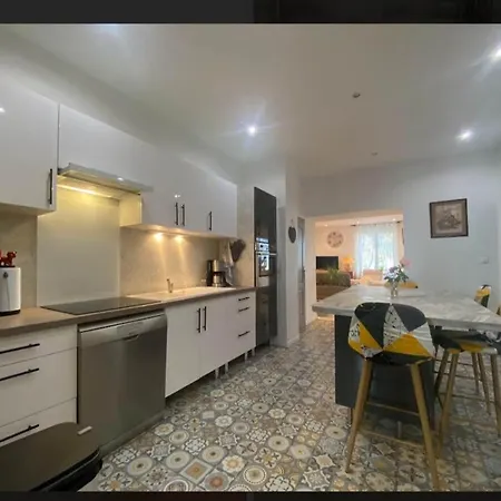 Appartement La Camarguaise 11Bis Rue Du Jeu De Mail Salin De Giraud Extérieur photo